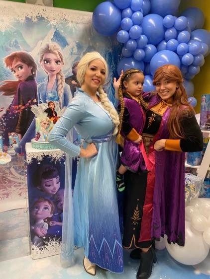 Elsa & Anna