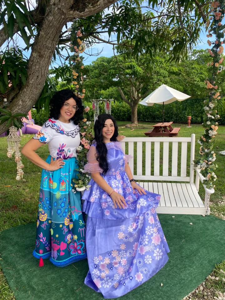 Mirabel & Isabela